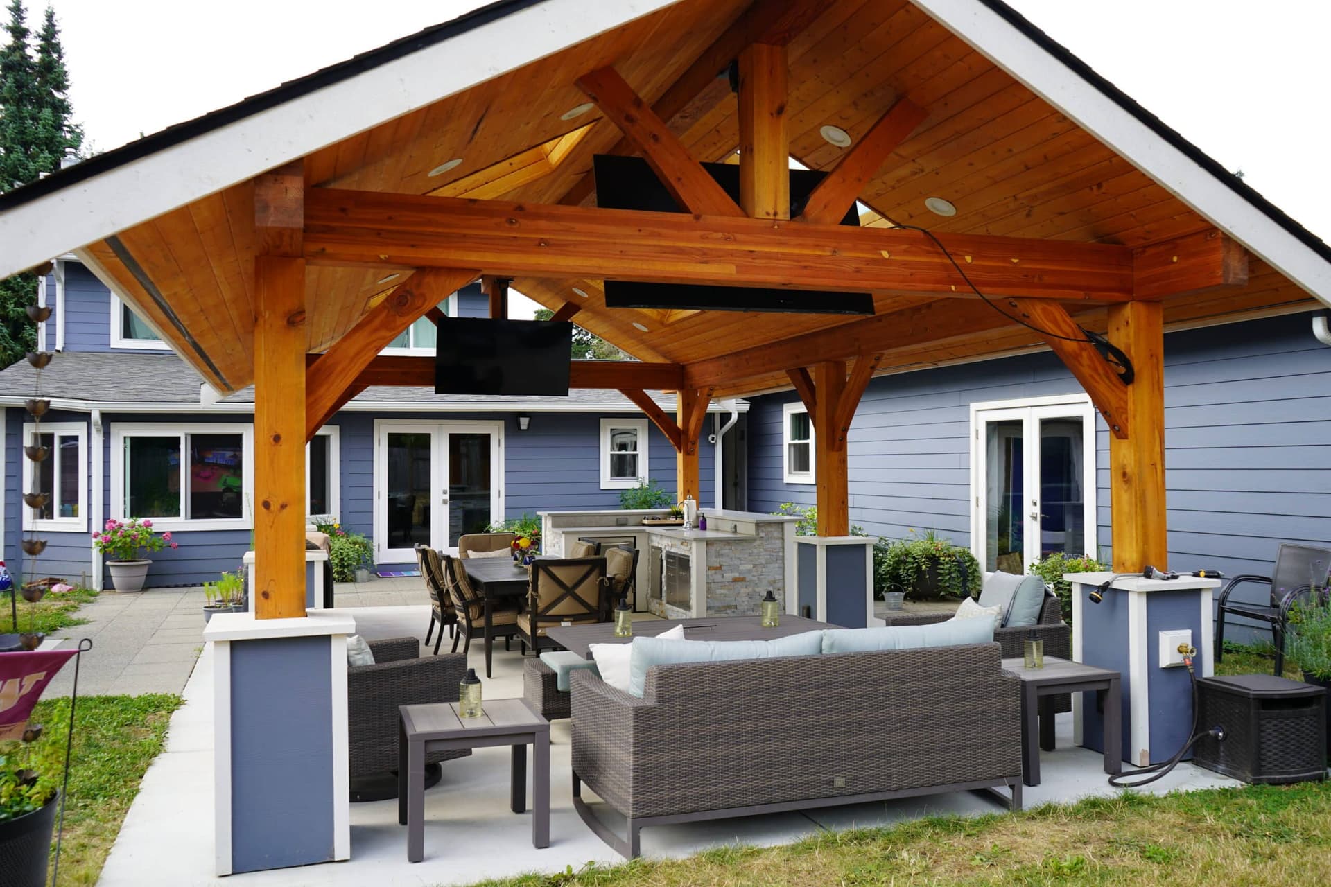 Deck & Fence Staining